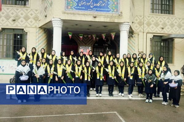 تشییع شهید گمنام در مدارس ناحیه 4 شیراز