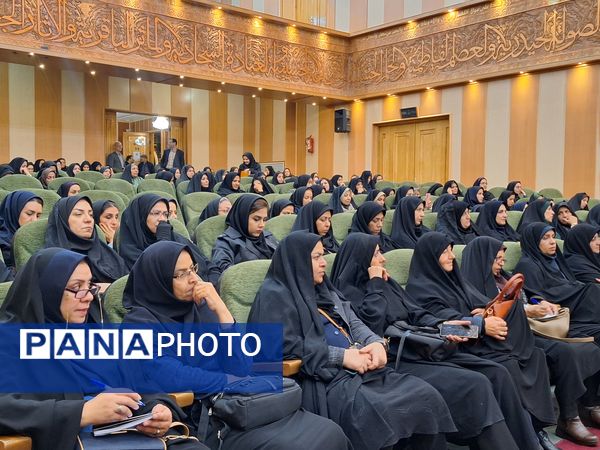 گردهمایی مدیران مدارس ناحیه ۴ و شورای اداری این ناحیه با خیریه صحیفه سجاد (ع) 