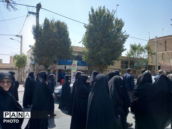 از جشن تکلیف «پروانه‌ها» تا نماز جمعه روز مساجد؛ جلوه‌ای از پیوند مسجد و مدرسه در پیشوا