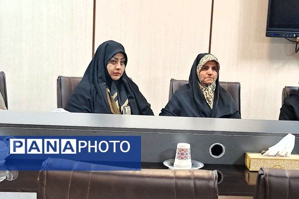 برپایی میز خدمت در فرمانداری شهرستان ملارد به مناسبت هفته بهزیستی 