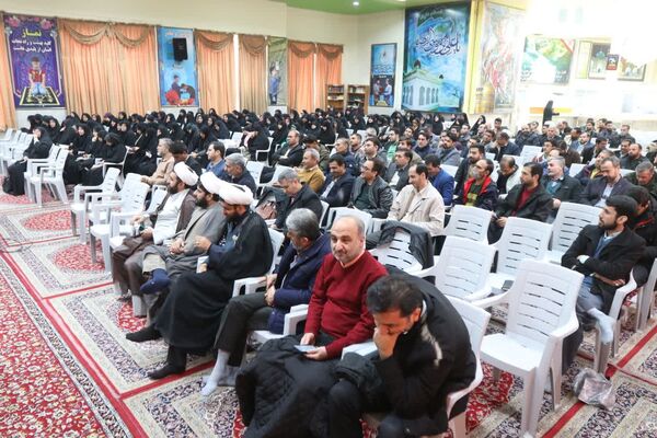 نشست صمیمی هم‌افزایی مربیان قرآنی استان خراسان رضوی