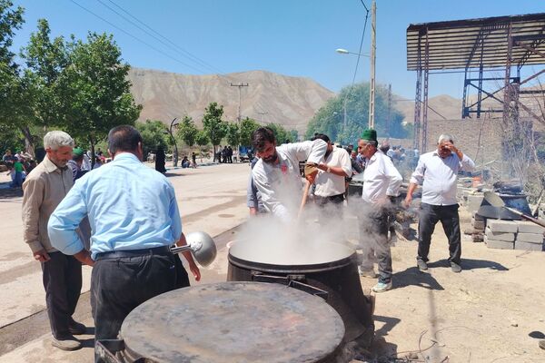 اطعام بزرگ عید غدیردر شهر بارنیشابور