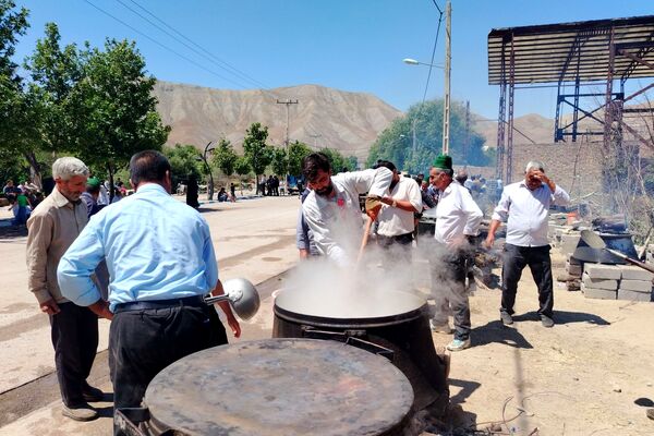 اطعام بزرگ عید غدیردر شهر بارنیشابور