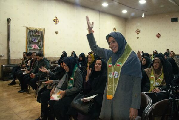 برگزاری کارگاه آموزشی مربیان پیشتاز در محل کانون فضیلت شهرستان نجف آباد 