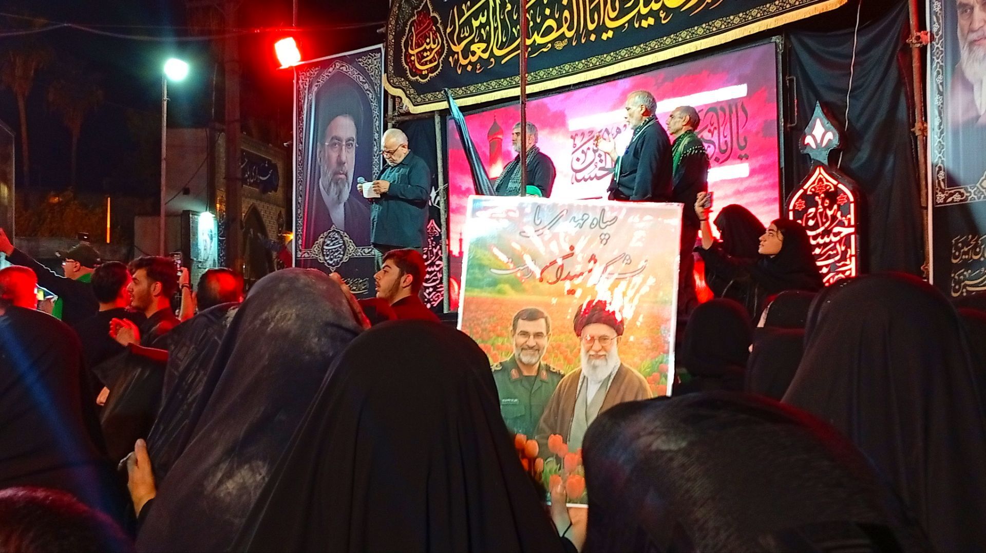 میدان شهید بهشتی در سوگ عاشورا