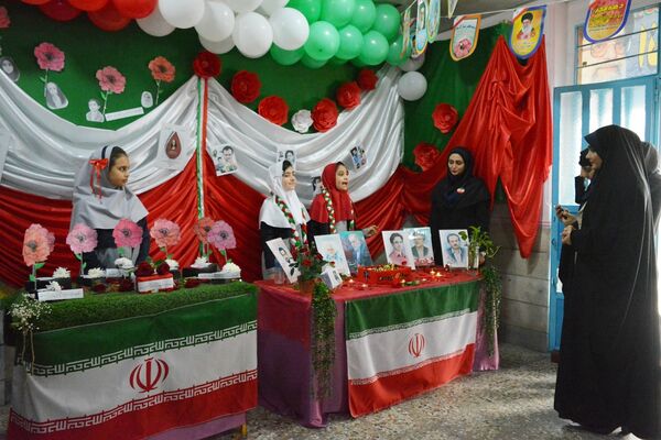 افتتاحیه طرح  «ایرانمون» در مدرسه شهدای گمنام بهارستان‌دو