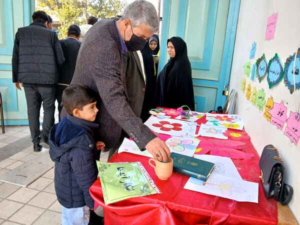 نمایشگاه قرآن ، عترت و نماز در مسجد جامع خلیل آباد 