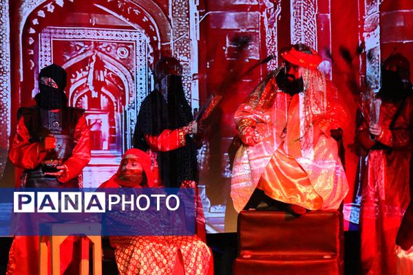 اجرای نمایش آیینی سرگذشت در مشهد