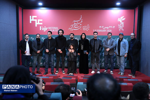 نشست نقد و بررسی فیلم «جانشین» در چهل و چهارمین جشنواره ملی فیلم فجر