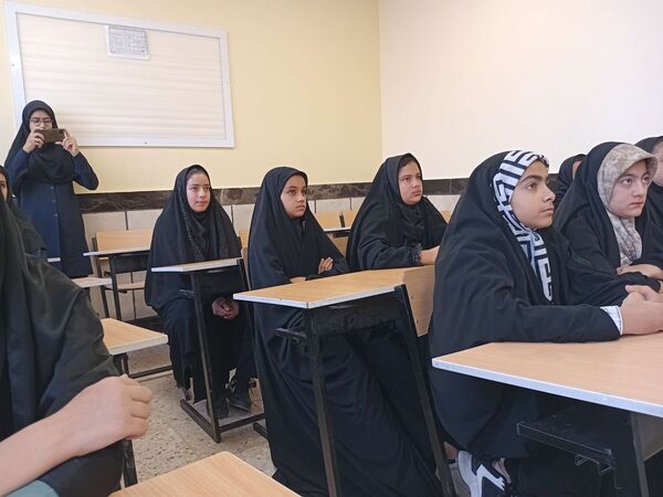 جشن جوانه ها در دبیرستان مادر مهربان خلیل آباد