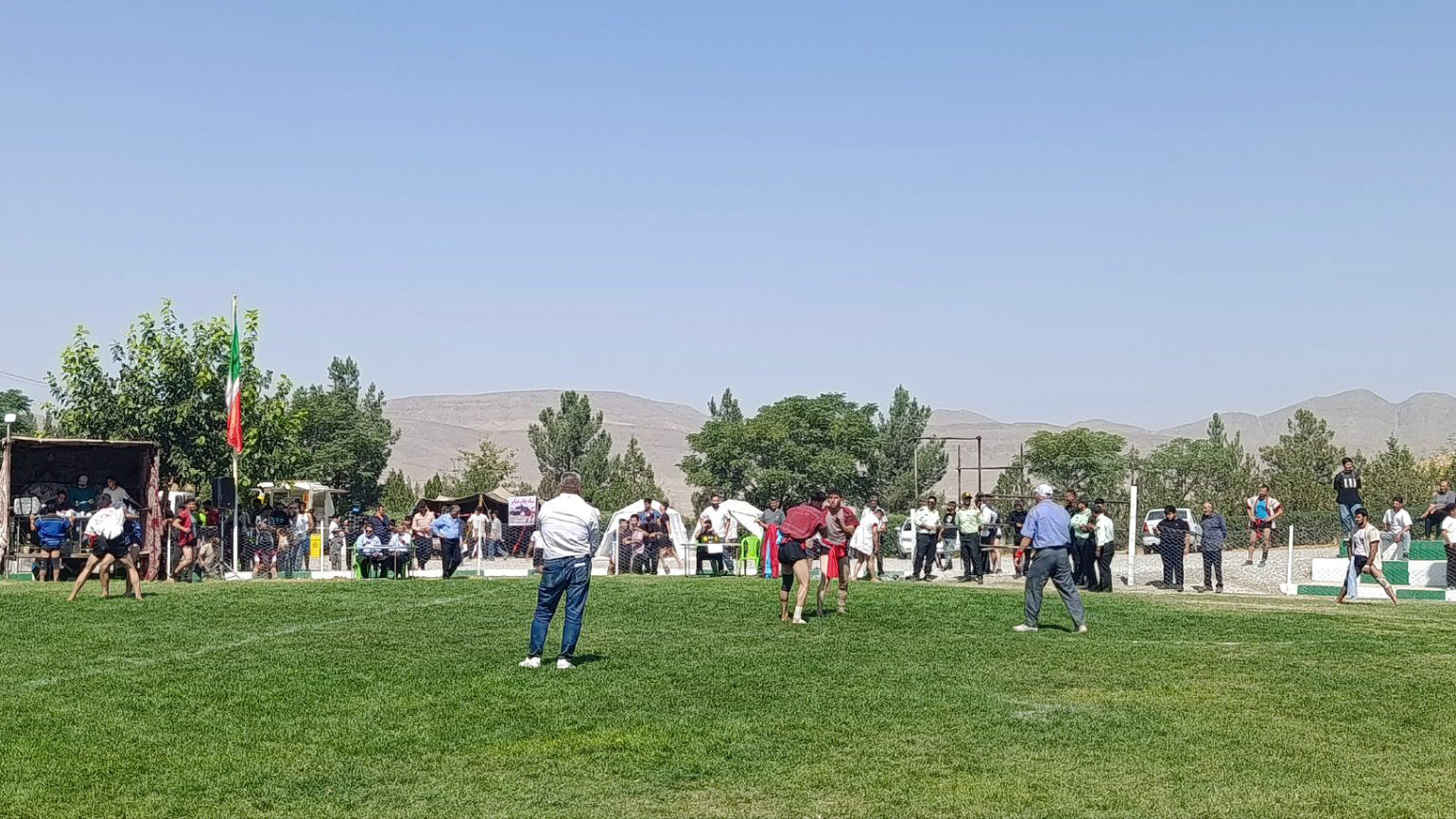 برگزاری مسابقات کشتی باچوخه در آشخانه