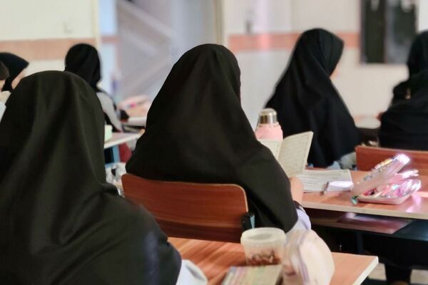  آیین عزاداری حضرت فاطمه زهرا(س) در مدرسه فرزانگان1 اسلامشهر 