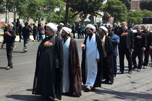خیل عاشقان حسینی در مسیر جاماندگان اربعین رباط کریم