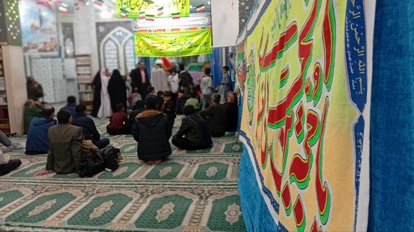 وقتی دانش‌آموزان میزبان جشن دهه فجر می‌شوند