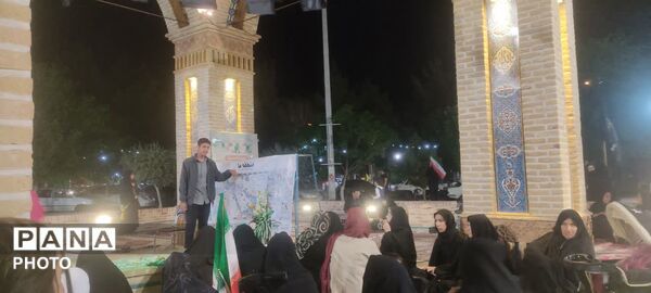 برپایی موکب رهبری و بازسازی نقشه تنگه هرمز در پارک آزادشهر یزد