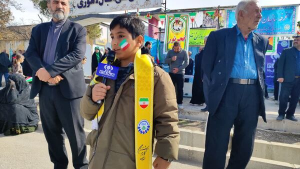 جشن ملی ۲۲ بهمن با حضور خانواده‌ها و نسل جوان  در یاسوج