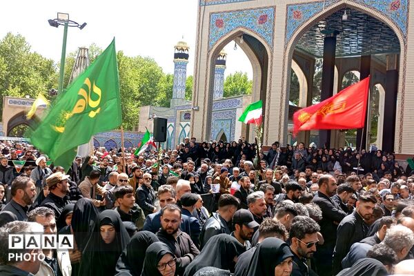مراسم تشییع و خاکسپاری شهدای جنگ رمضان وائین