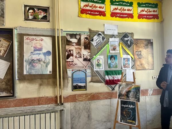 افتتاحیه نمایشگاه مدرسه انقلاب هنرستان فارابی