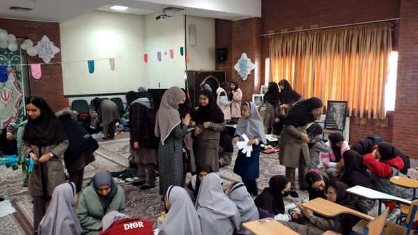 شکوفایی خلاقیت در جشنواره دست‌سازه‌های دبیرستان شهیده محبوبه دانش