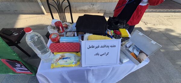 گرامیداشت هفته پدافند غیرعامل در مدرسه زنده جانی شهرستان کاشمر 