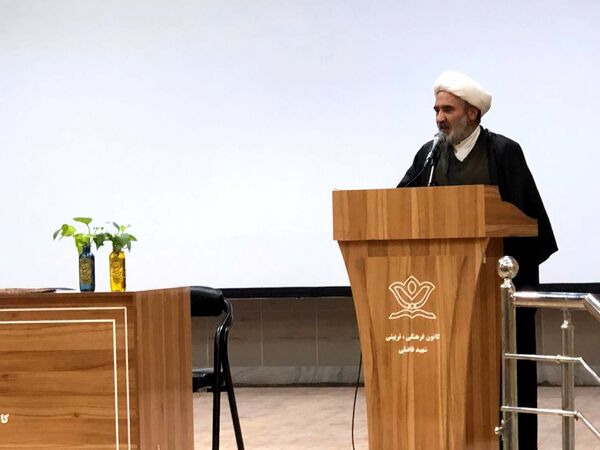 نشست هم‌اندیشی اعضای ستاد دانش‌آموزی نمازجمعه تربت حیدریه 