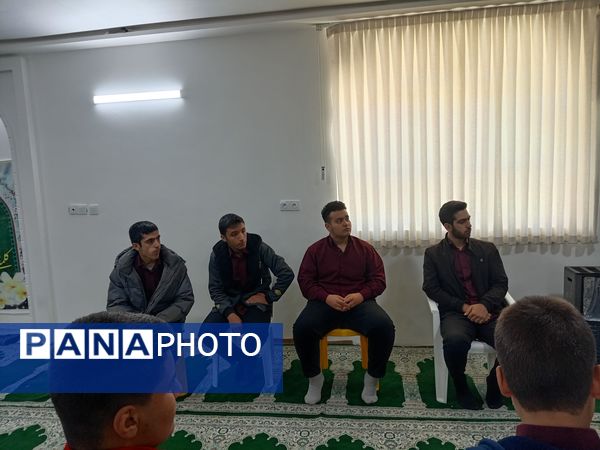 جلسه انجمن اسلامی مدرسه نمونه آیت الله خامنه ای