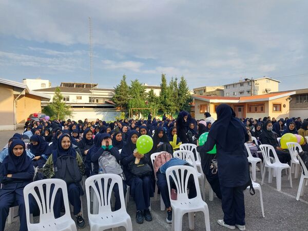 دبیرستان الزهرا قائمشهر پایگاه استانی انتخابات شورای دانش‌آموزی