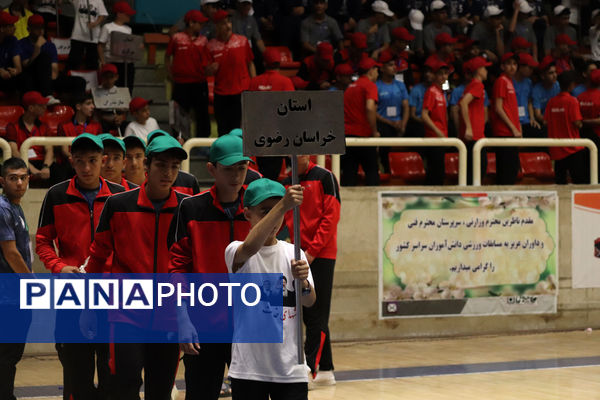 مشعل مسابقات کشوری ورزش دانش‌آموزی در تبریز روشن شد