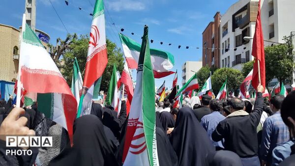 مردم کرج کاروان خونخواهی امام شهید را برپاکردند