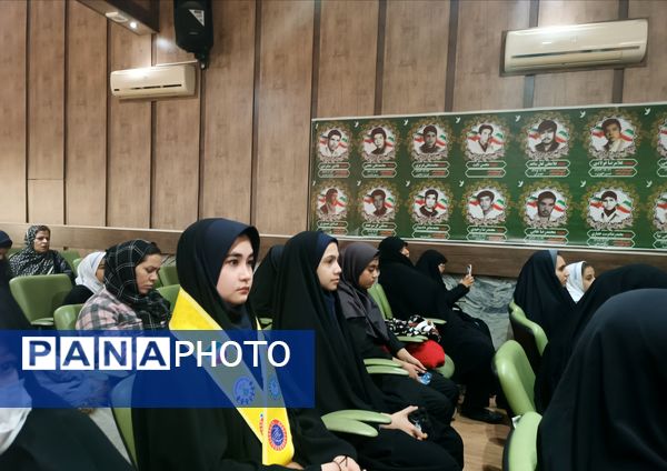 اولین جلسه هم‌اندیشی روسای شوراهای دانش‌آموزی ناحیه ۵ 