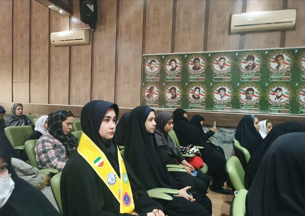 اولین جلسه هم‌اندیشی روسای شوراهای دانش‌آموزی ناحیه ۵ 