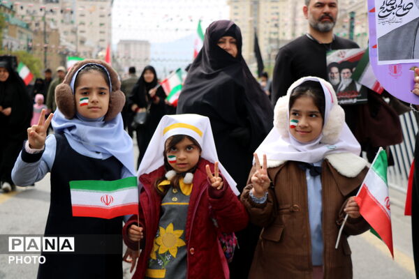 نسل جدید، پای آرمان‌های انقلاب 