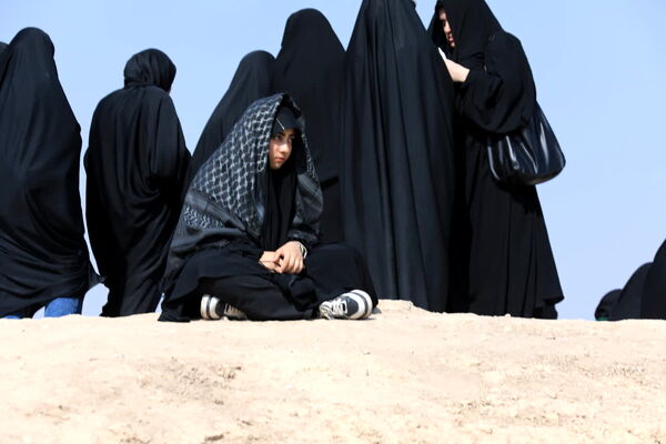 حال و هوای دختران هنرستانی قم در بازدید از یادمان‌های عملیاتی جنوب کشور