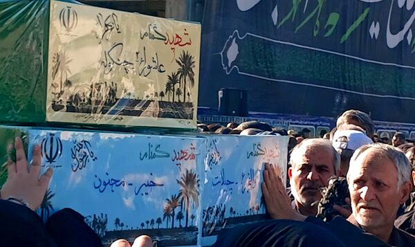 بزرگترین اطعام فاطمی کشور در مراسم استقبال از شهدا