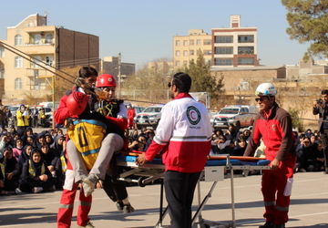 اجرای مانور زلزله در آموزشگاه اکبر آدینه کرمان