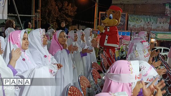 جشن تکلیف دانش‌آموزان مدرسه شهید دهستانی نظرآباد در تجمعات شبانه