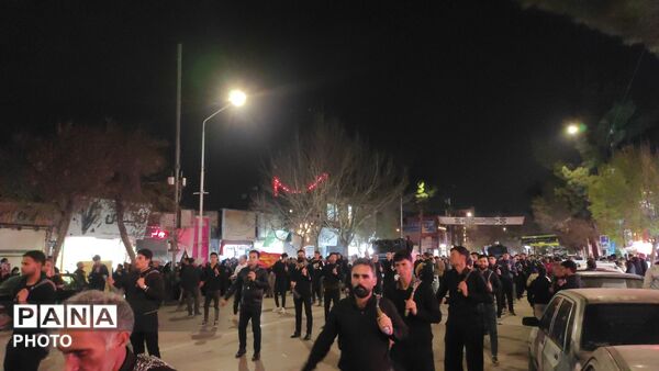 دسته های عزاداری شبانه در تجمع شهرستان نیشابور 