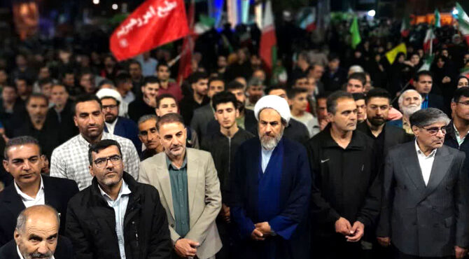 شصت و هشت شب،  همدلی و وحدت بین مردم قهرمان وخستگی ناپذیر کوهدشت