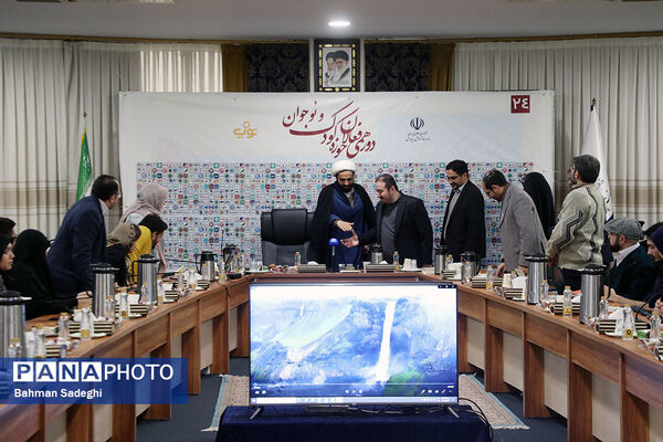 دورهمی فعالان حوزه کودک و نوجوان با معاون پرورشی و فرهنگی وزیر آموزش‌وپرورش