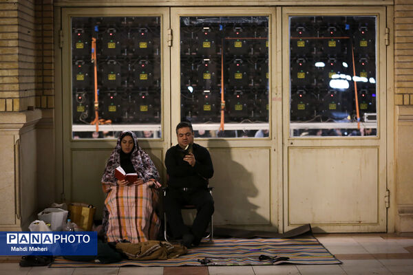 احیای شب بیست و یکم ماه رمضان در  مصلی امام خمینی(ره)
