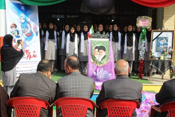 مشق همدلی در گلوگاه 
