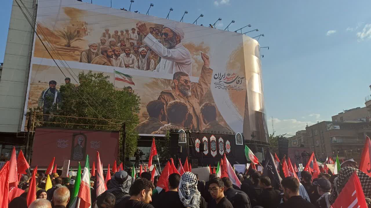آخرین بدرقه رهبر شهید انقلاب در تهران