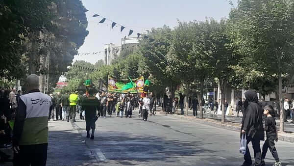  مراسم باشکوه ظهر عاشورا در امامزاده حسن کرج