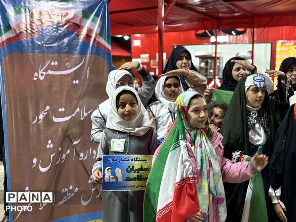 برپایی ایستگاه سلامت‌محور دانش‌آموزی در تجمعات شبانه