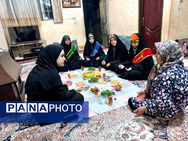 دیدار دانش‌آموزان انجمن اسلامی دبیرستان فاطمه الزهرا با همسر شهید علیرضا جمیلی شیروان