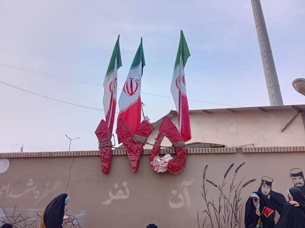 بازدید خادم الشهدا از منطقه عملیاتی کربلای 4