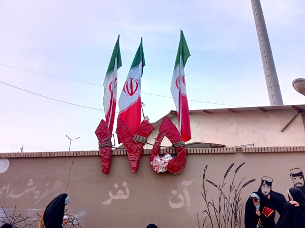 بازدید خادم الشهدا از منطقه عملیاتی کربلای 4