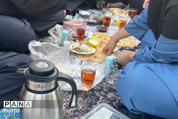 صبحانه‌ی سالم، آغاز روزی پرانرژی برای دانش‌آموزان دبیرستان دخترانه بعثت ۲ 