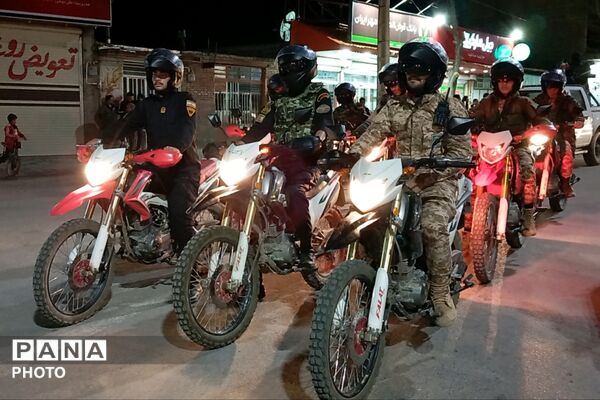 بانوان در خط مقدم حضور مردمی؛ گزارش تصویری رژه حماسی جان‌فدا