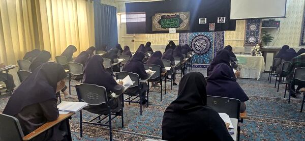 برگزاری مرحله اول آزمون جامع در دبیرستان رضوان